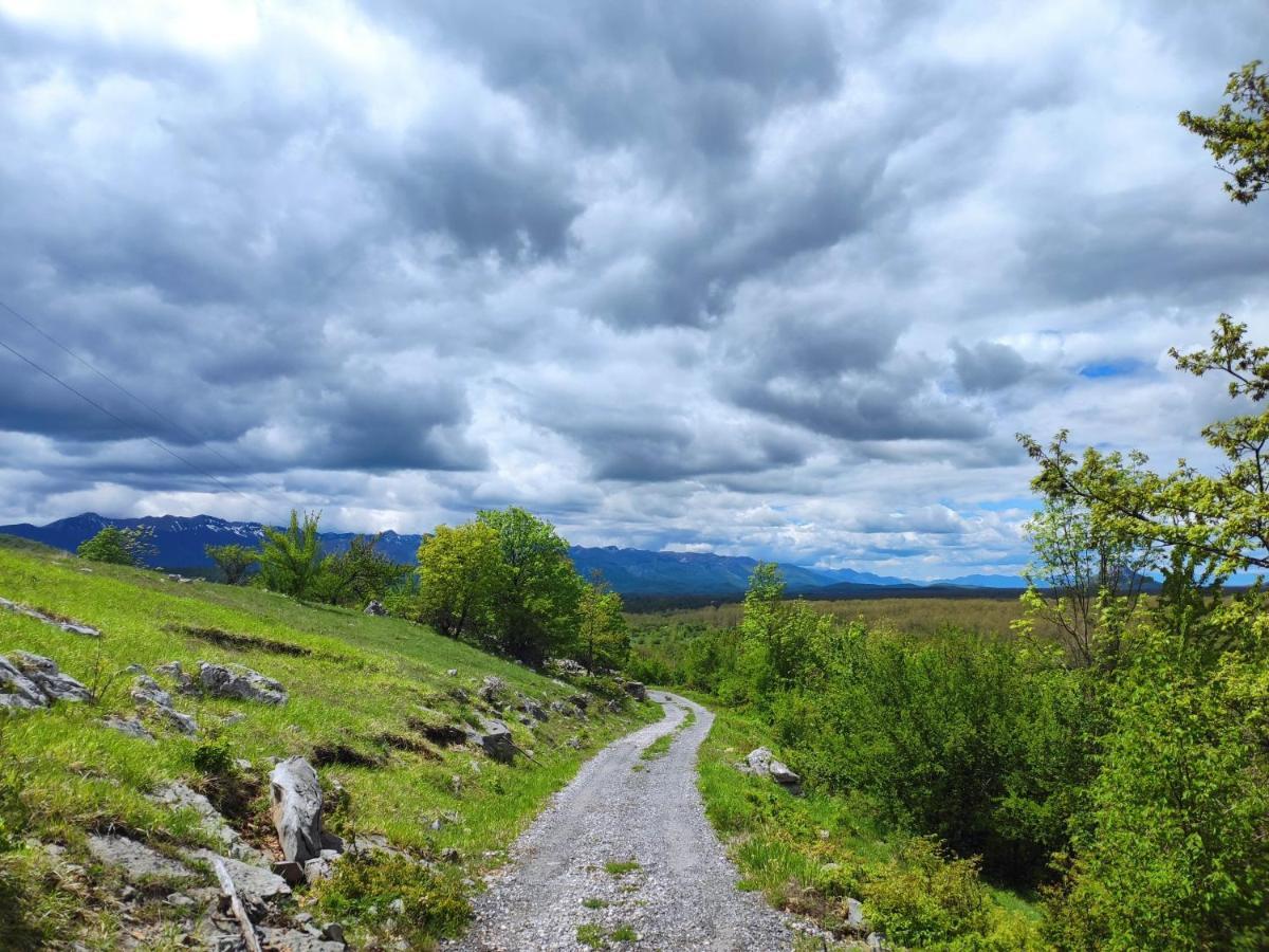 Velebit Lovinac (Lika-Senj)